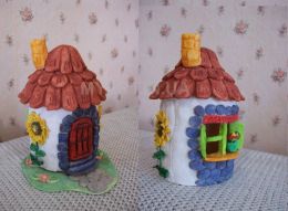 Домик для гномика, соленое тесто, акварель, лак.